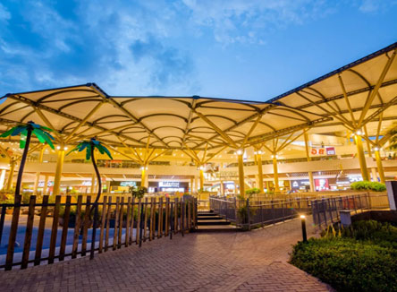 Sportsview Hotel – Nearby Attraction – Garden City Mall