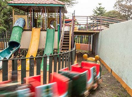 Sportsview Hotel – Kids Amusement Park - Area