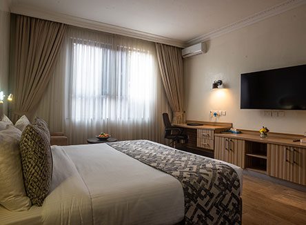 Sportsview Hotel – Executive Deluxe Room – Interior View