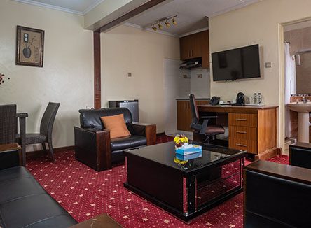 Sportsview Hotel – Executive Suite – Interior View