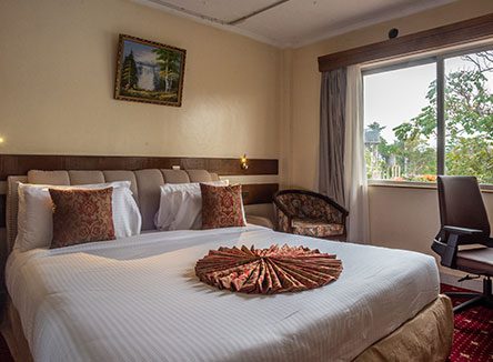 Sportsview Hotel – Executive Suite – Interior View