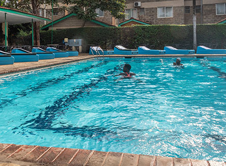Sportsview Hotel – Swimming Pool Facility